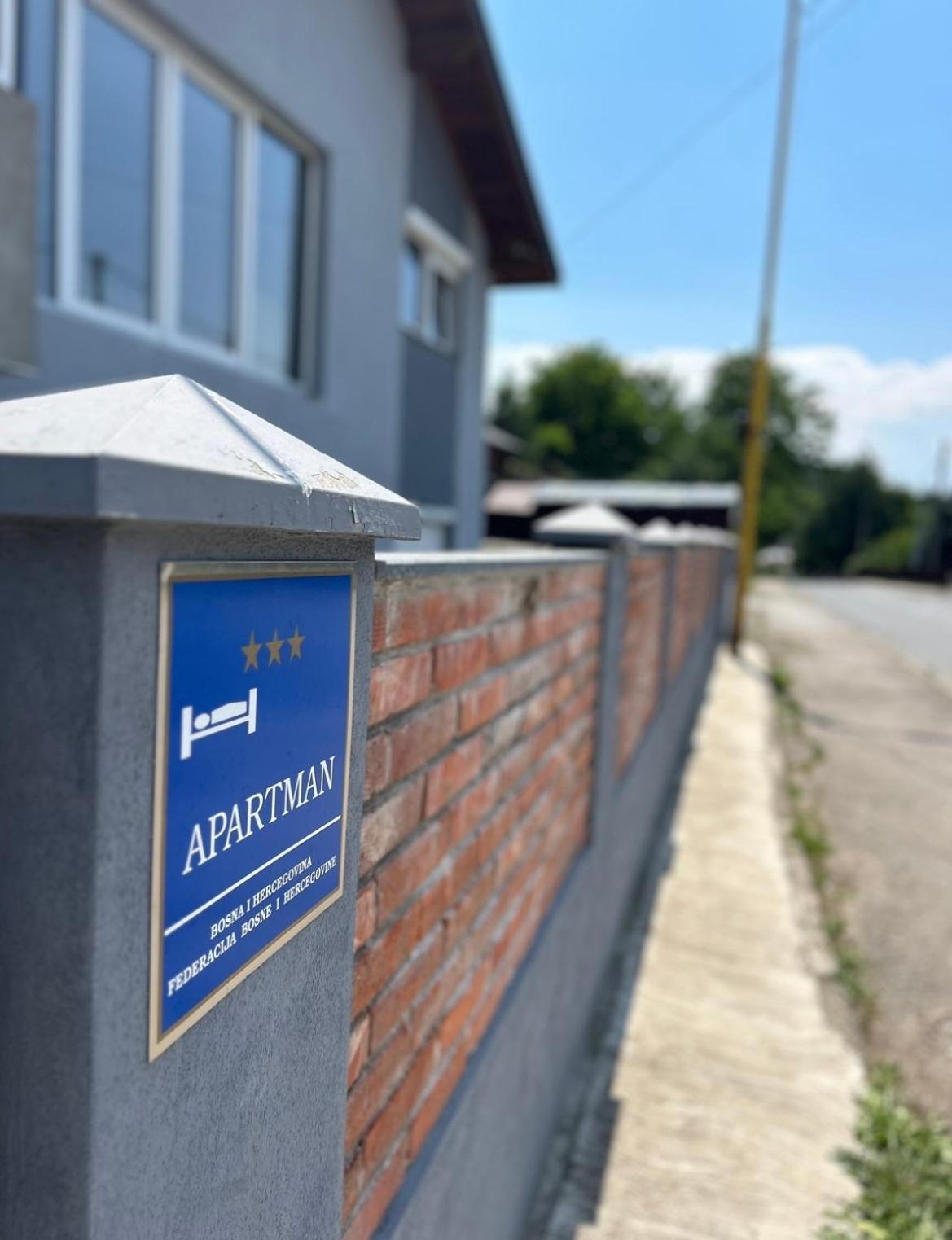 Apartmani Star Tuzla Buitenkant foto